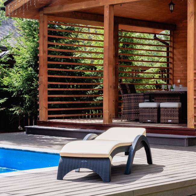 Пластиковый шезлонг Royal Family MARK антрацит (с матрасом)