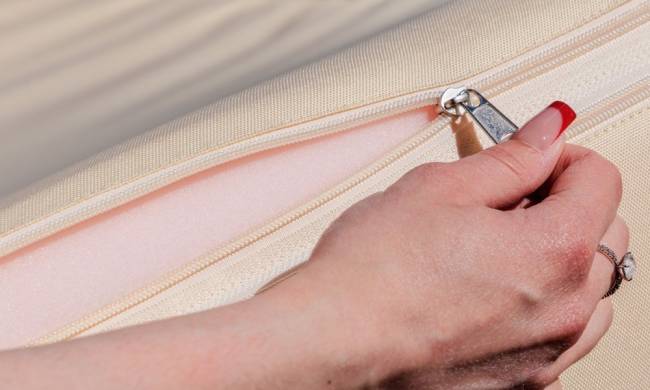 Пластиковый шезлонг Royal Family MARK антрацит (с матрасом)