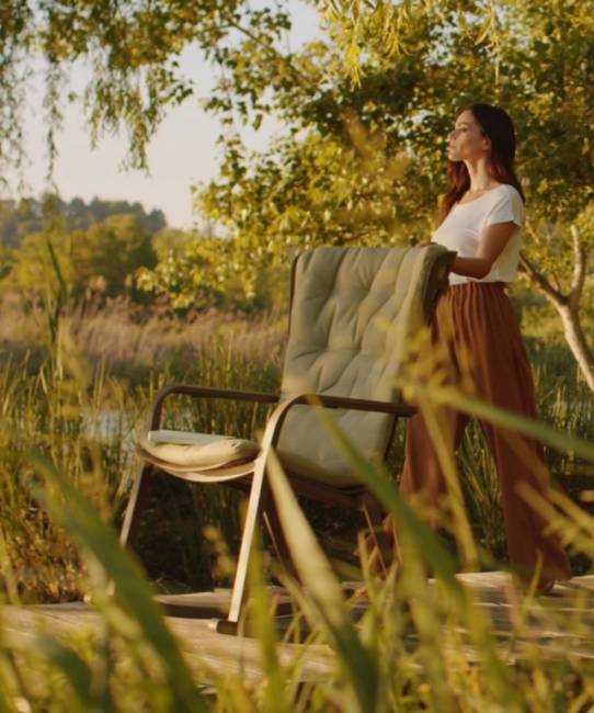 Кресло-качалка пластиковое Folio тортора 720х810-925х1190-1125 мм