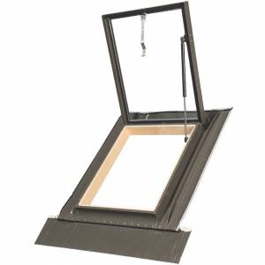 Мансардное окно FAKRO WGI, дерево 46х75