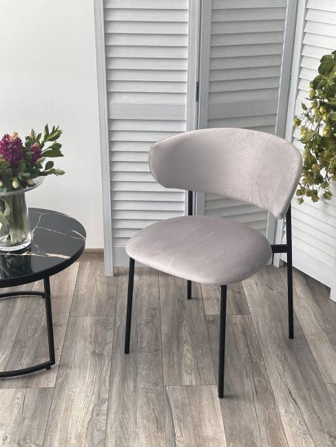 Стул ЛЕОНАРДО H-09 Светло-серый, велюр / черный каркас М-City